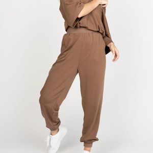 NWT - Kittenish Paloma Chocolate Joggers
